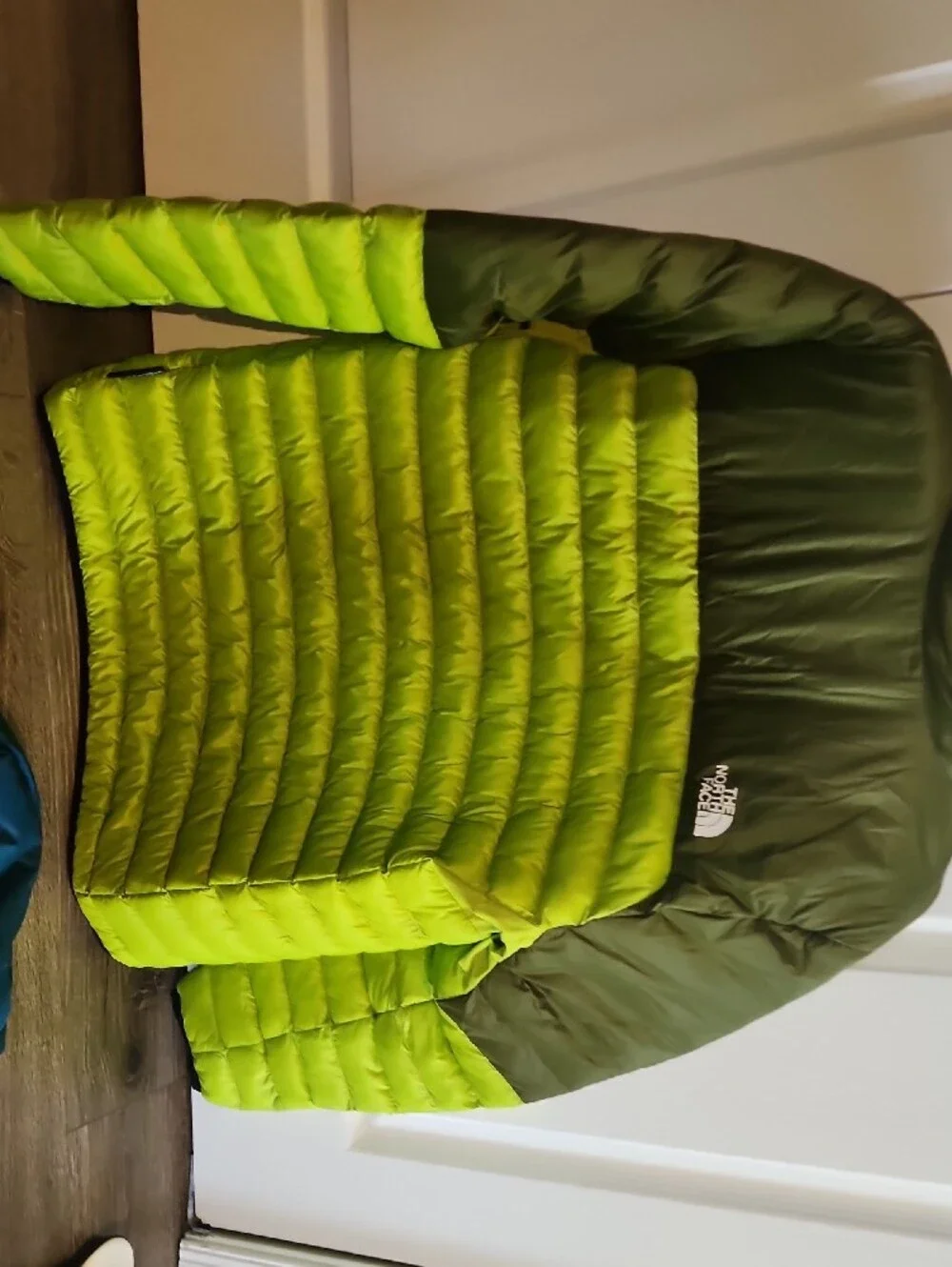 The North Face Mens Meadow Grass Terra Peak Two-Tone Puffer Jacket